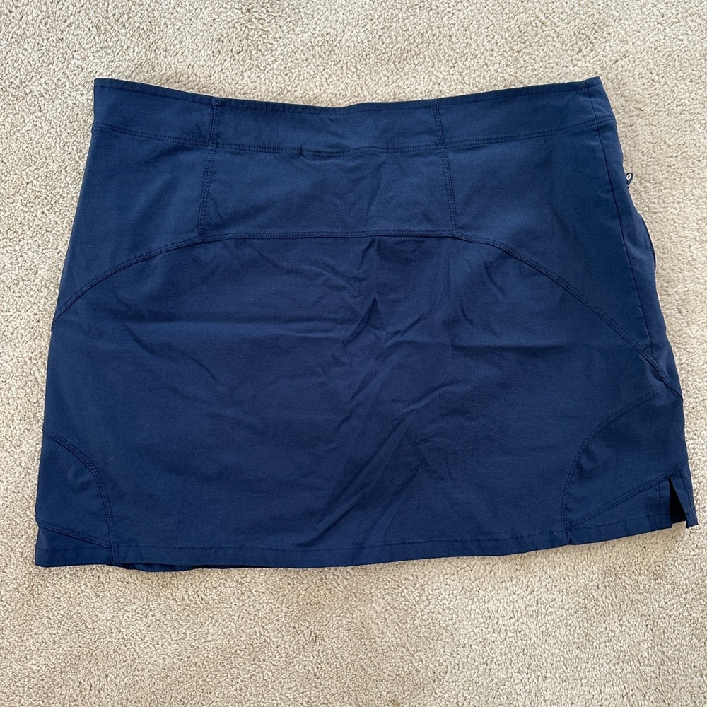 AVIA skort